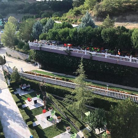 Hotel Puka Елбасан Екстериор снимка